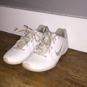 Nike cheer shoes